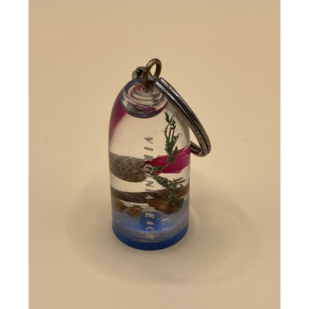 VTG Keychain VIRGINIA BEACH Key Ring Acrylic Fob Water Shells Travel Souvenir
